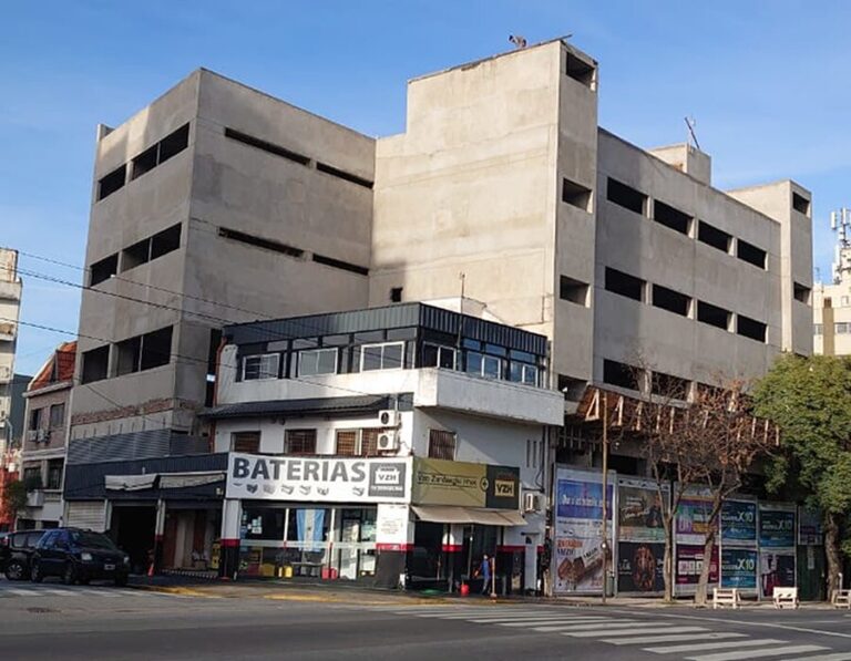Construccion del edificio energéticamente autosustentable